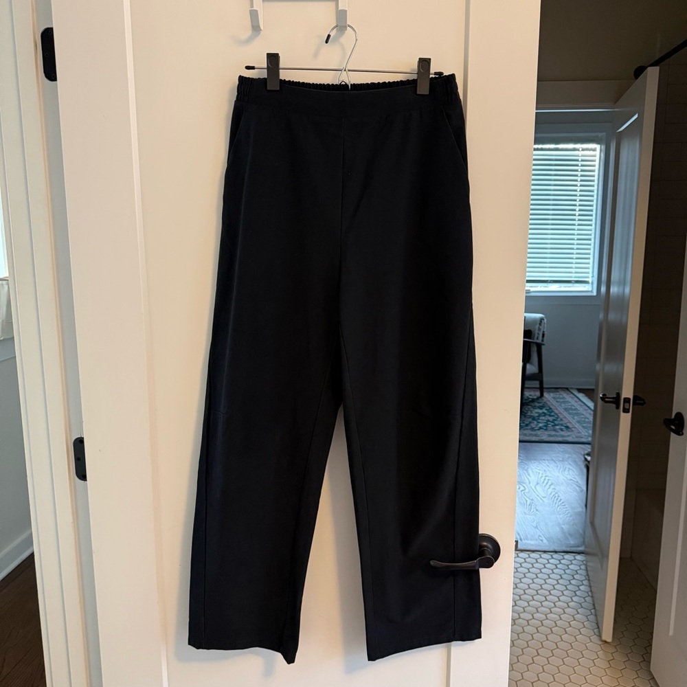 Uniqlo Stretch Jersey Barrel Pants